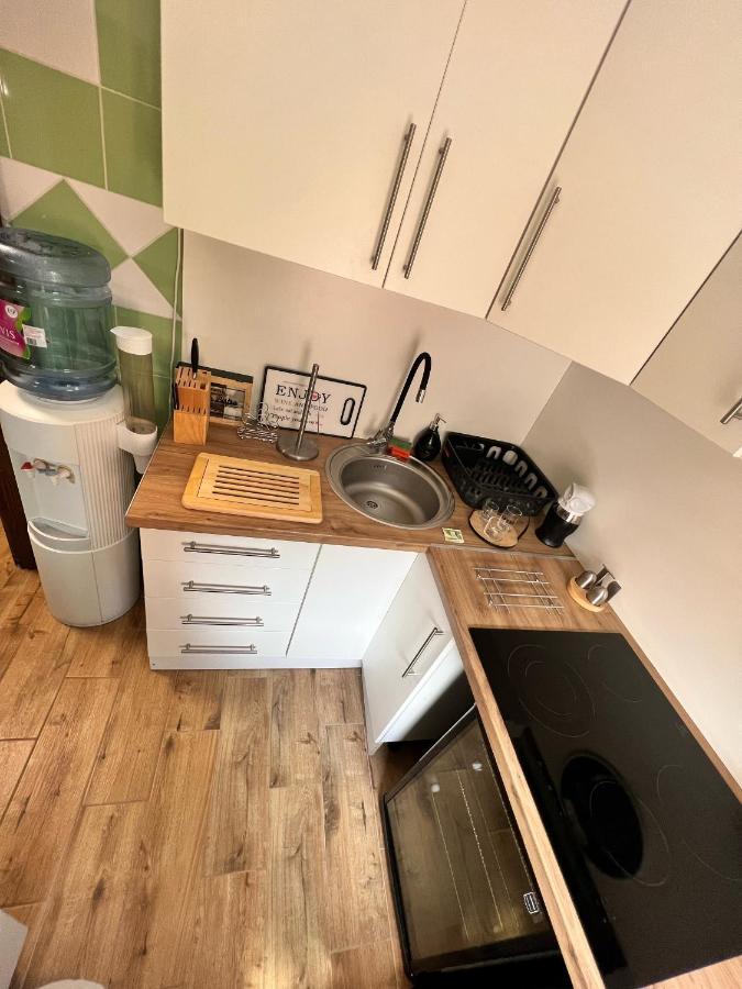 Feher Galamb Apartman Gyal Экстерьер фото